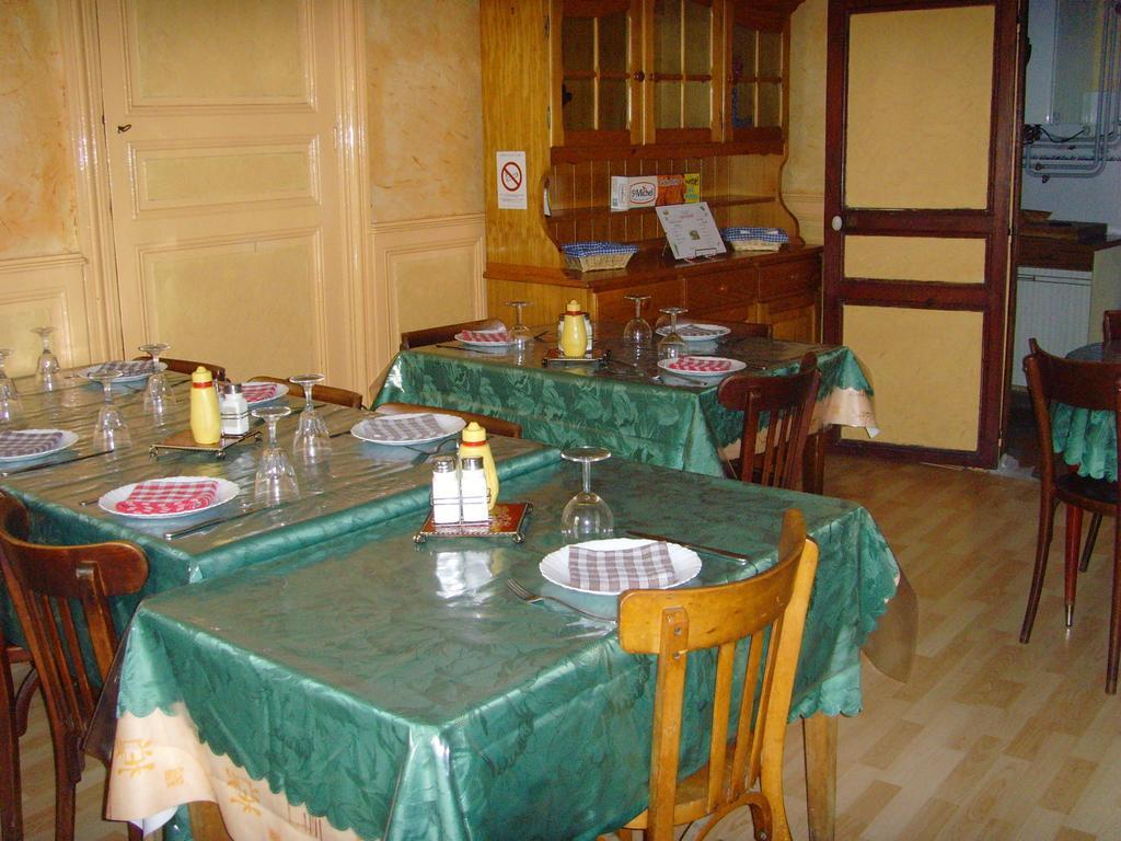 Le Bravard