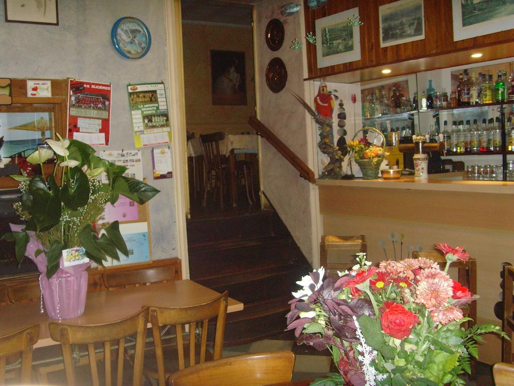 Le Bravard