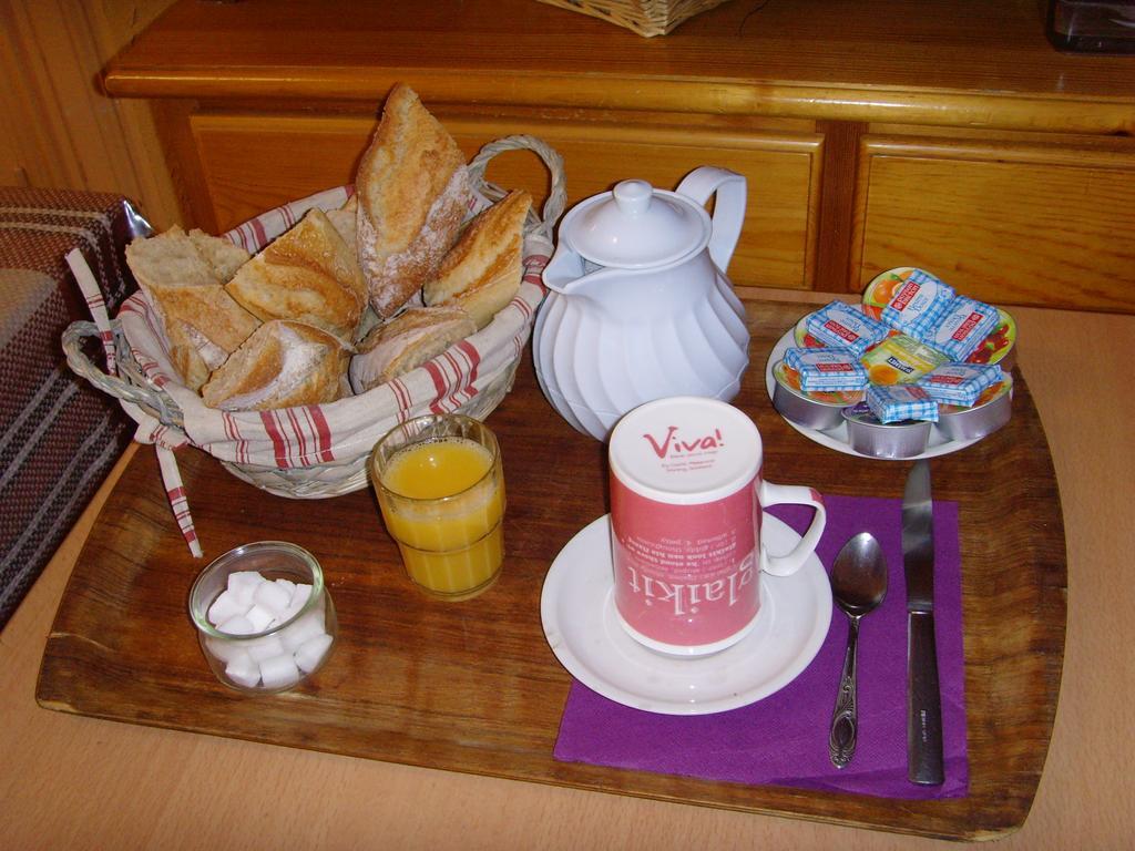Le Bravard Hotel 3*